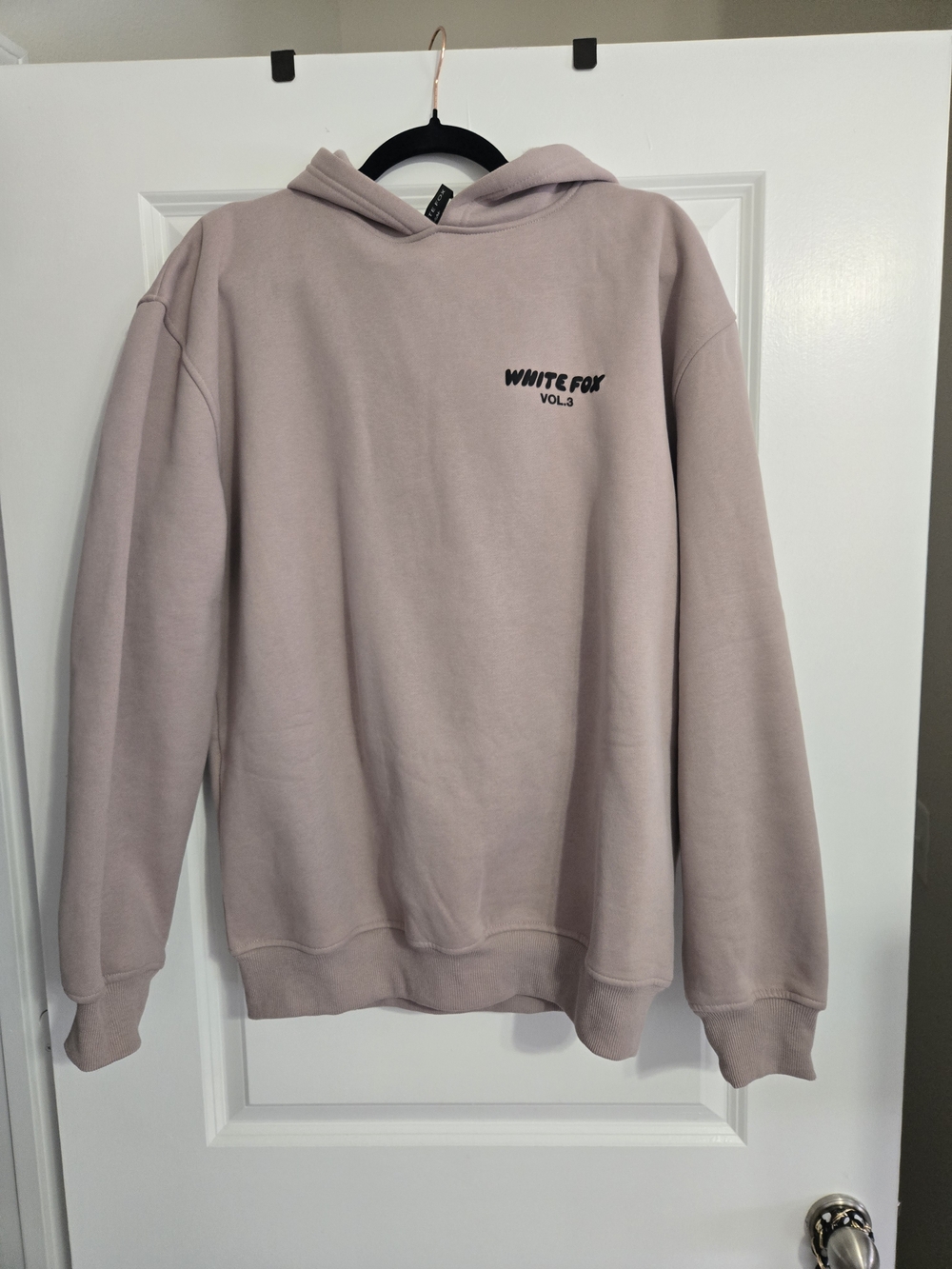 WHITE FOX HOODIE